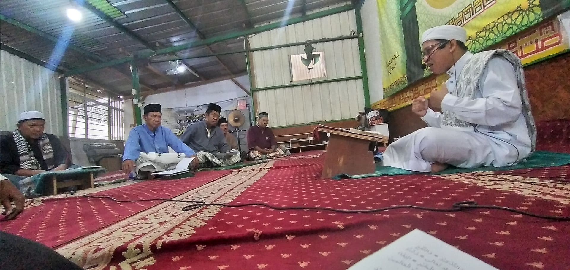 Kajian Rutin Sabtu Pagi di Miftahul Khoir: Kupas Tuntas Sifat Wajib Allah dan Bahaya Murtad dalam Kitab Kuning