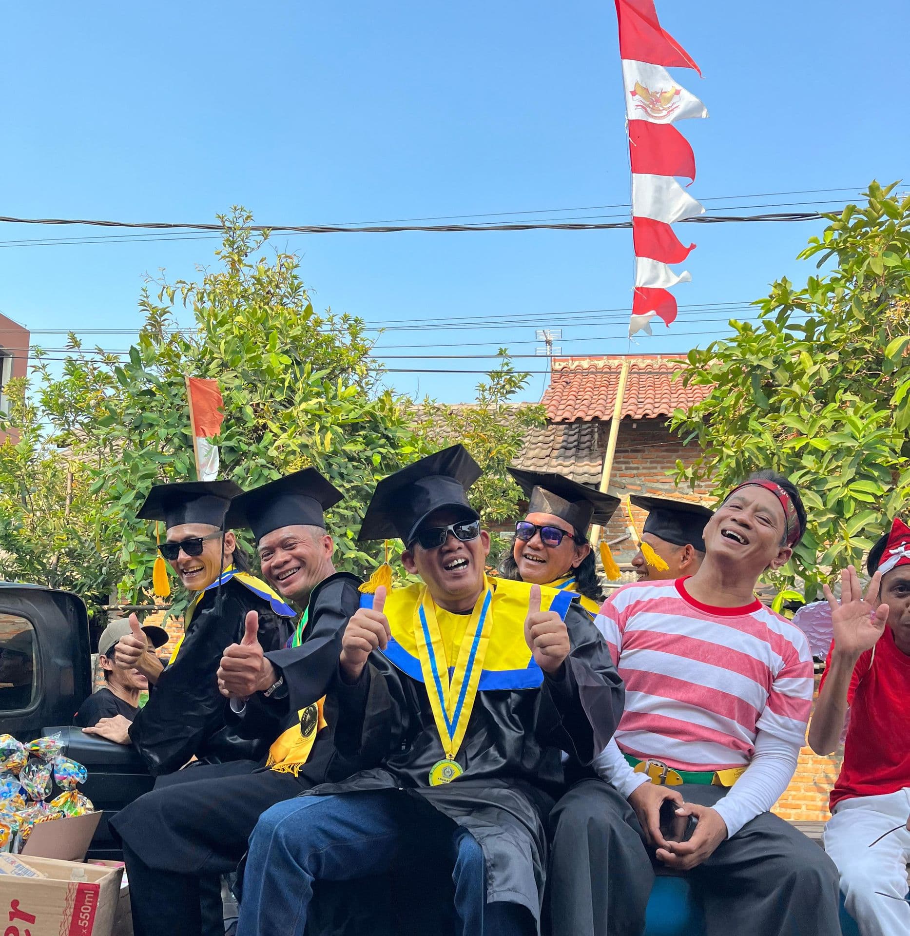 Pesta Rakyat VMG1 Jadi Ruang Silaturahmi 16 RT, Kisah AKP Giyato Berkostum Mahasiswa Curi Perhatian